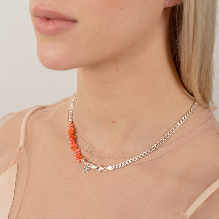 CORAL CURB NECKLACE